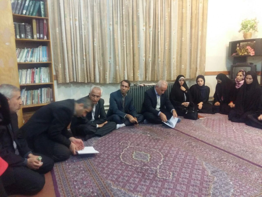 نشست صمیمانه مدیریت استانی و هیإت  همراه  با دانشجویان در خوابگاه 6