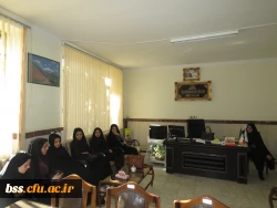 اهداء  لوح تقدیر به اعضای فعال  کانونها  و تشکلهای دانشجویی پردیس در سال گذشته 3