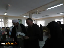 بازدید از نمایشگاه پژوهشی  و فصل نامه های دانشگاه  فرهنگیان توسط سرپرست و معاون آموزشی  پردیس و مسئولان استانی 2