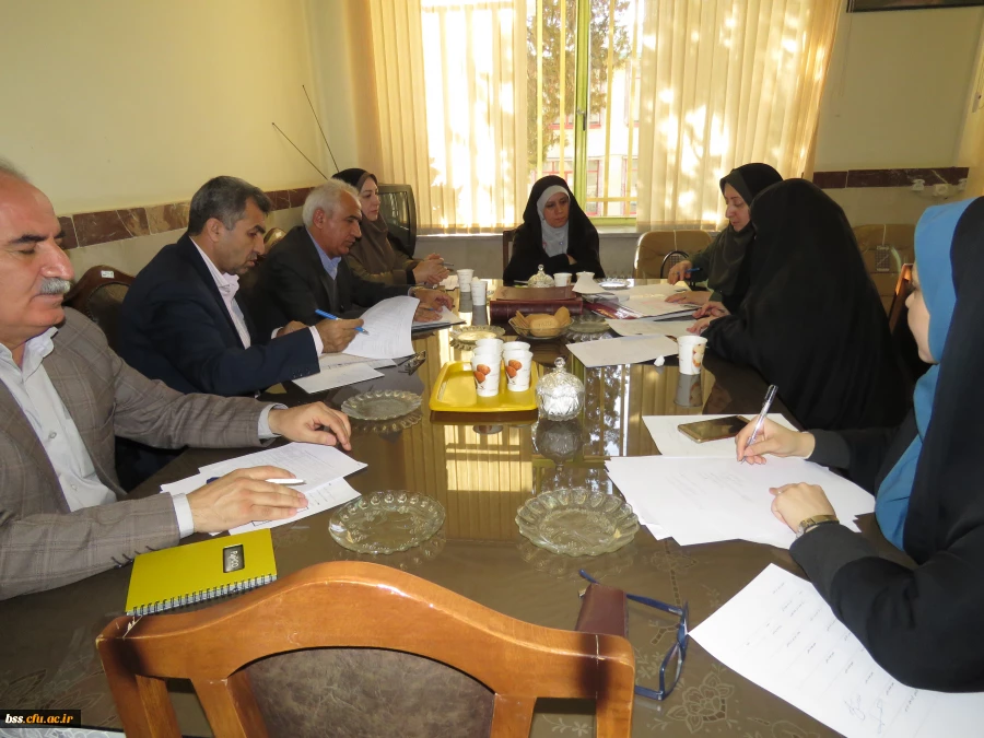 دومین نشست سرپرست و معاون آموزشی پردیس با اعضای هیإت علمی 5