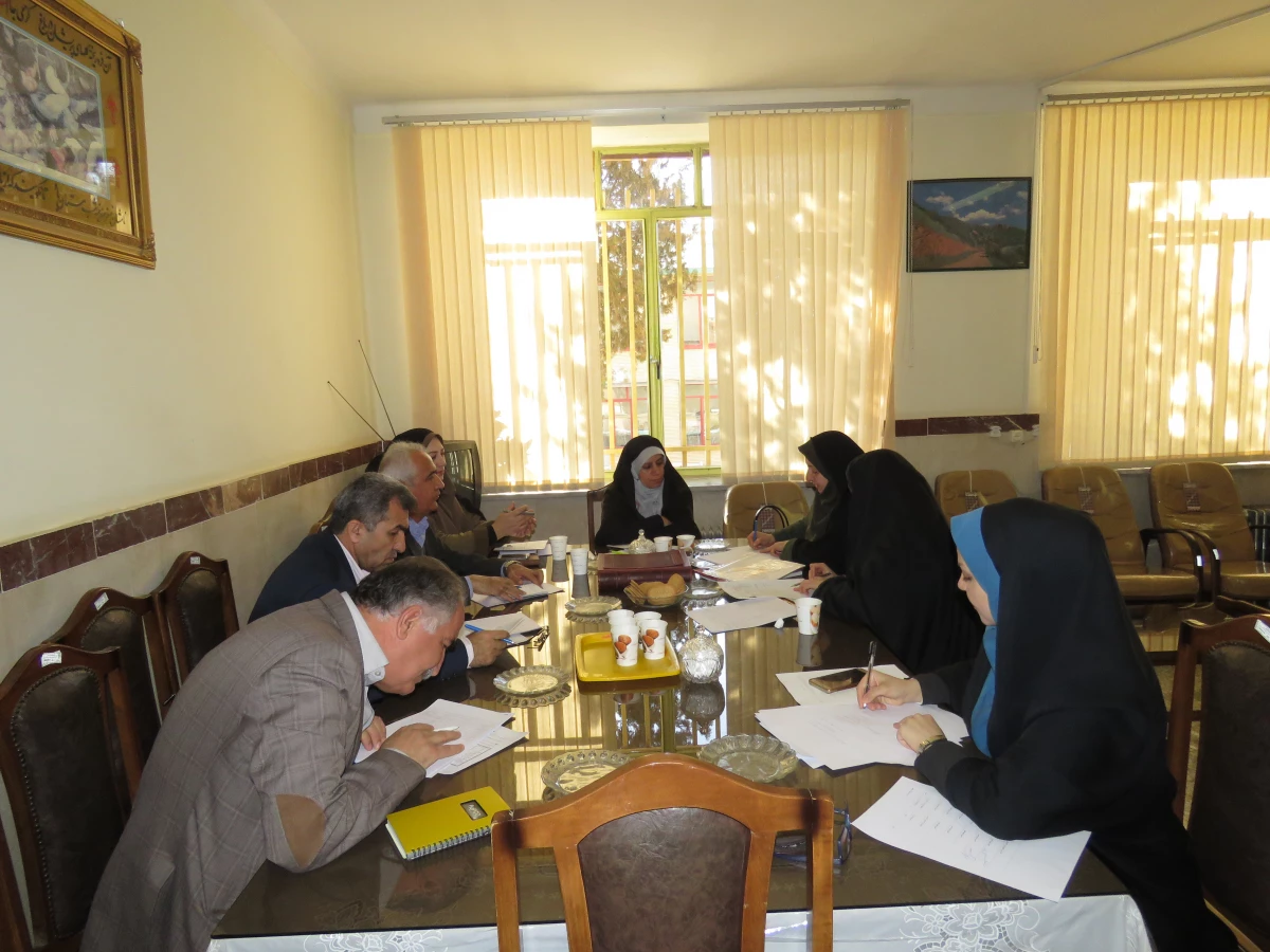 تشکیل جلسه گروهها ی آموزشی  پردیس بنت الهدی صدر 2