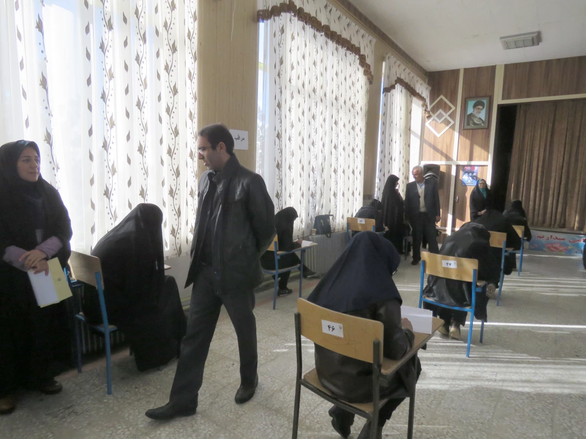 بازدید مدیریت استانی و هیأت همراه از حوزه  امتحانی پردیس بنت الهدی صدر 5