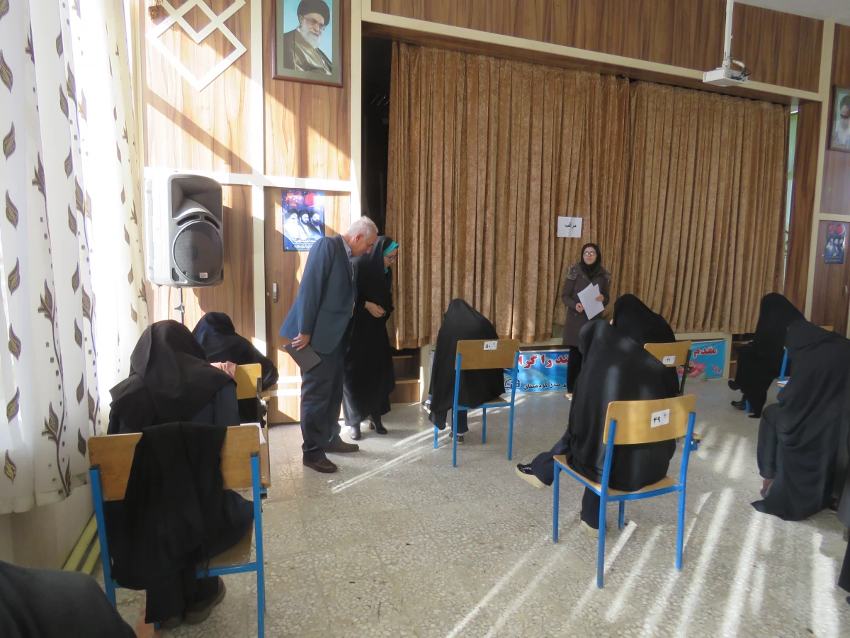 بازدید مدیریت استانی و هیأت همراه از حوزه  امتحانی پردیس بنت الهدی صدر 3