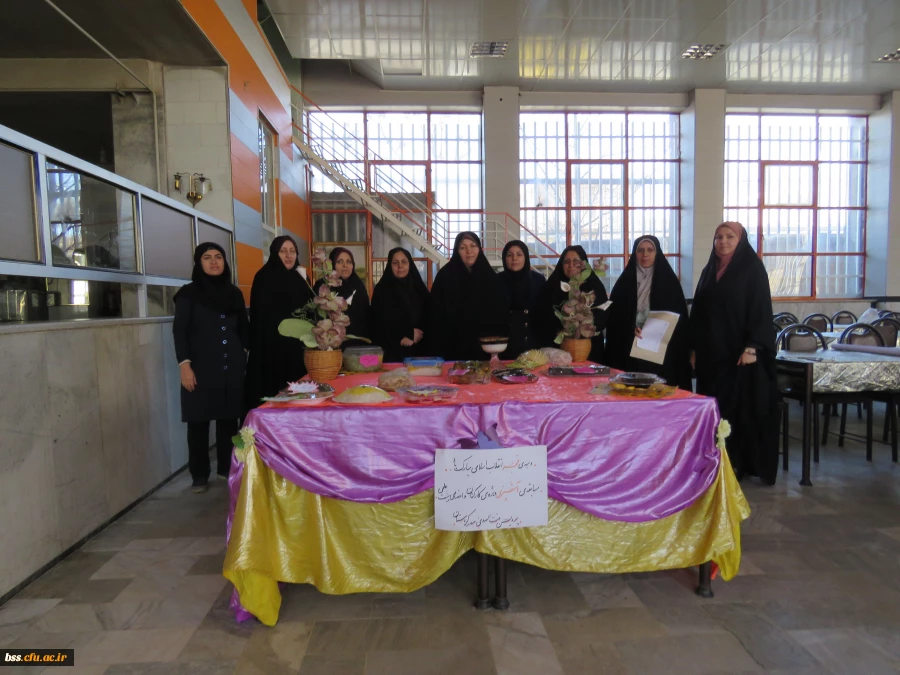 در پردیس بنت الهدی صدر برگزار شد:
مسابقه آشپزی ویژه کارکنان 2