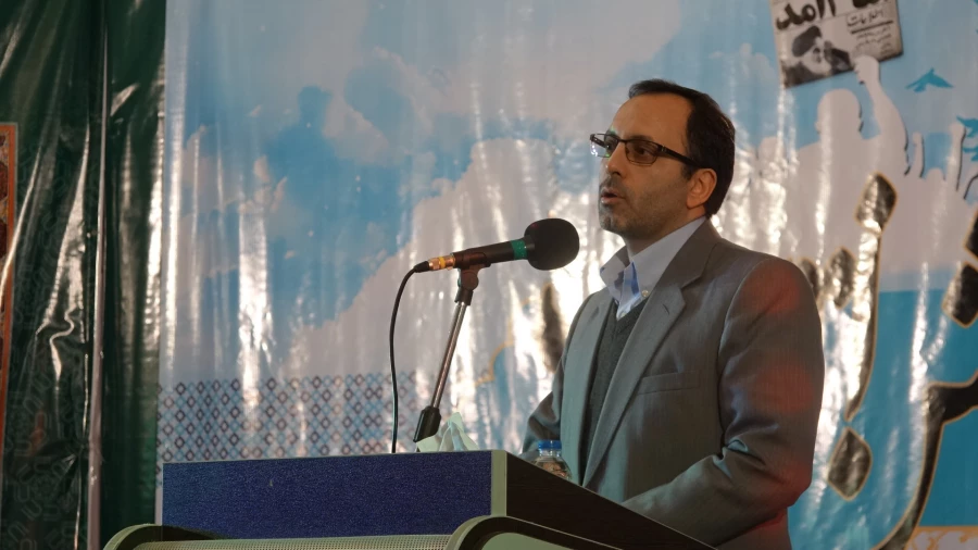 شرکت  کارکنان  و  دانشجو معلمان  در مراسم  مشترک   دانشگاهیان  استان  به  مناسبت  دهه  فجر 11