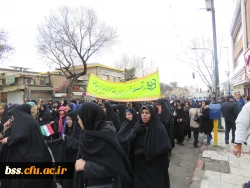 حضور حماسی اساتید ، کارکنان و دانشجو معلمان    پردیس بنت الهدی صدر  در راهپیمایی  یوم ا... 22 بهمن 95 4