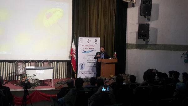 شرکت دانشجو معلمان در همایش:
  نقش دانشجویان در اجتماعی شدن مبارزه با مواد مخدر در استان کردستان 7