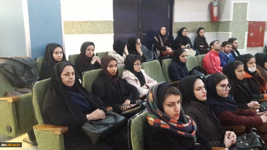 شرکت دانشجو معلمان در همایش:
  نقش دانشجویان در اجتماعی شدن مبارزه با مواد مخدر در استان کردستان 5