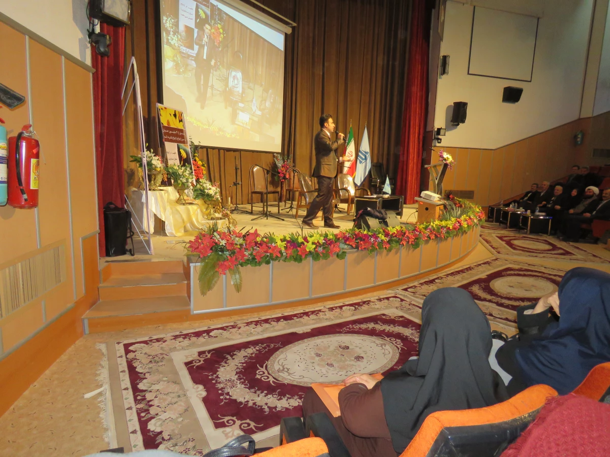 شرکت دانشجو معلمان در کمپین ازدواج مناسب و سالم برای دانشجویان جهت زندگی سالم و پایدار 3