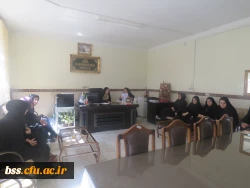 اهداء لوح تقدیر بزه برگزیدگان مسابقات    ورزشی و هنری ویژه دهه فجر 2