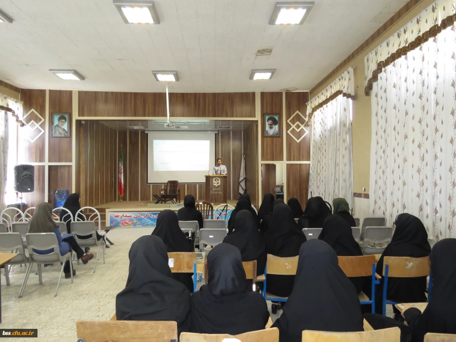 به همت کانون قرآن و عترت برگزار شد:
نشست توجیهی بیست و هفتمین جشنواره قرآن و عترت 4