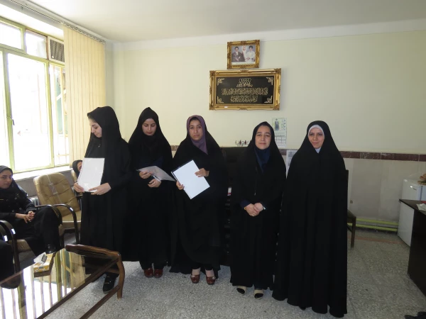 تقدیر از دانشجومعلمان برنده در مسابقات دهه فجر و روز پدر 4