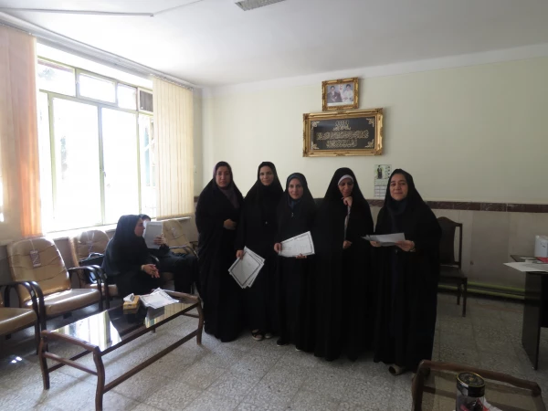 تقدیر از دانشجومعلمان برنده در مسابقات دهه فجر و روز پدر 12