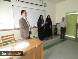 تجلیل از مقام شامخ معلم با حضور در کلاسهای درس   در نخستین روز هفته ئ  آموزش 4