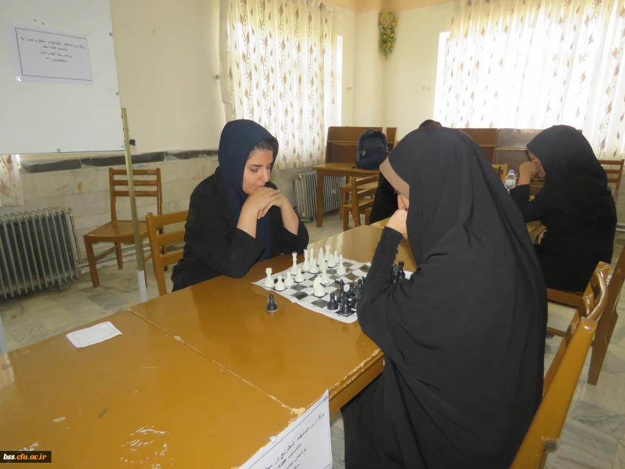 در پردیس بنت الهدئ کردستان برگزار شد:
مسابقه شطرنج انفرادی 8