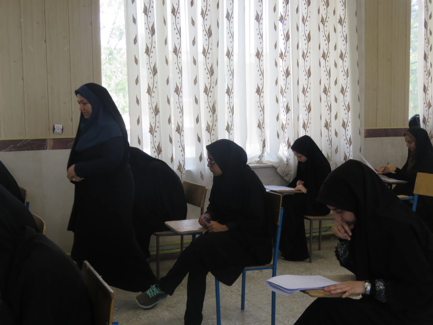 برگزاری مسابقات رشته های کتبی بیست و هفتمین جشنواره فرهنگی دانشجو معلمان 2