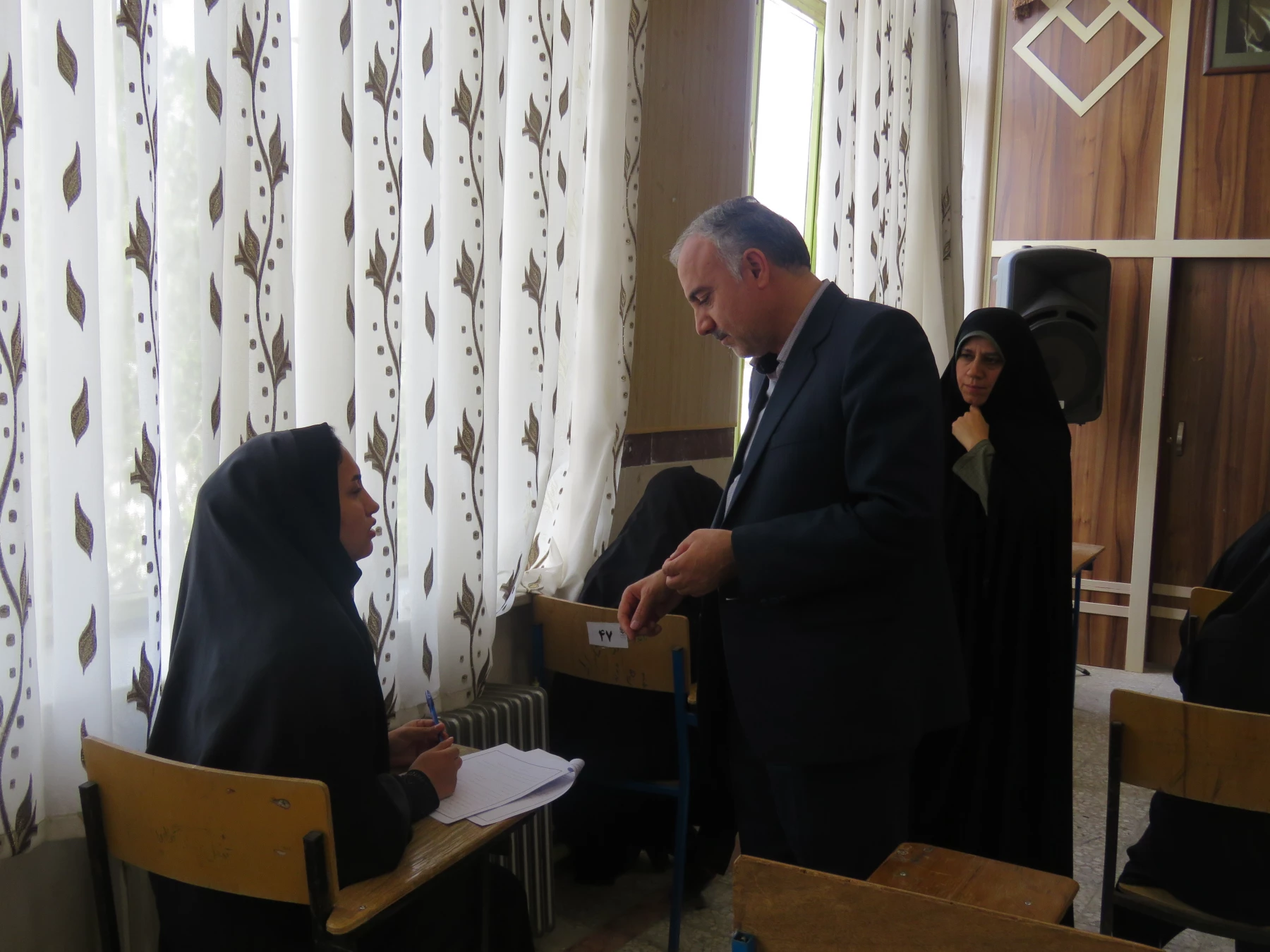 برگزاری مسابقات رشته های کتبی بیست و هفتمین جشنواره فرهنگی دانشجو معلمان 5