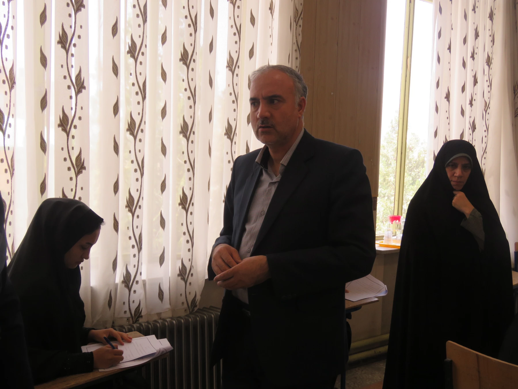 برگزاری مسابقات رشته های کتبی بیست و هفتمین جشنواره فرهنگی دانشجو معلمان 7