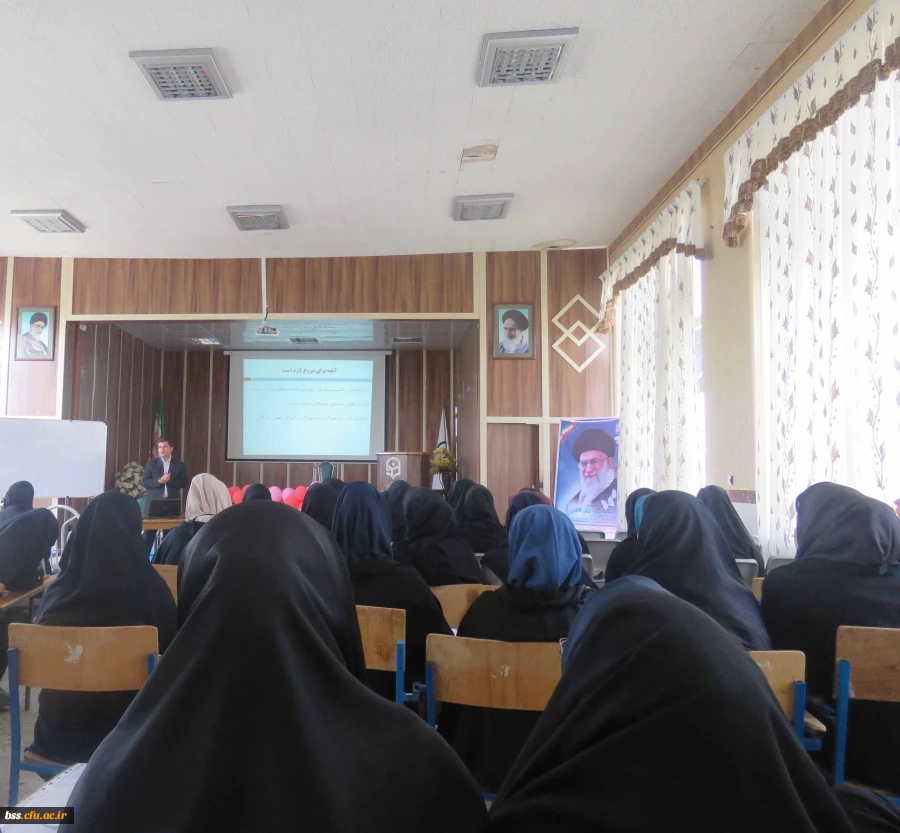 در پردیس بنت الهدی صدر سنندج برگزار گردید:

کارگاه آموزشی کلاسهای چندپایه 3