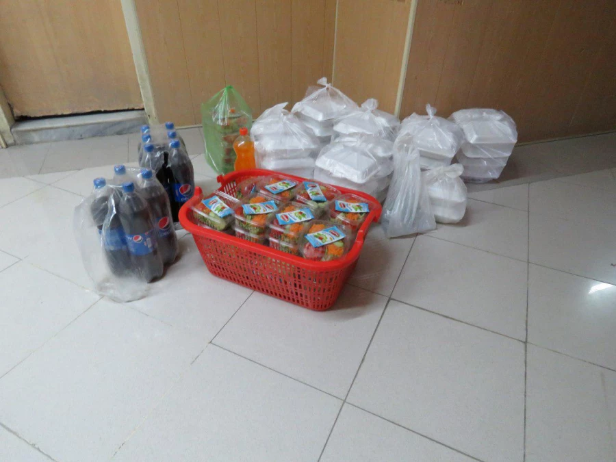 کانو خیریه همدلی برگزار کرد:
توزیع بسته های غذایی  بین ایتام 10