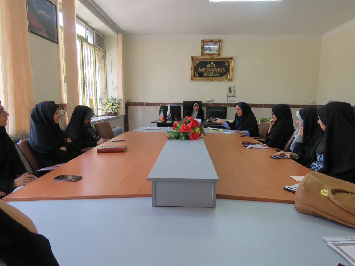 نشست دکتر ظهیری با دبیران  جدید انجمن ها و کانون های دانشجویی 4