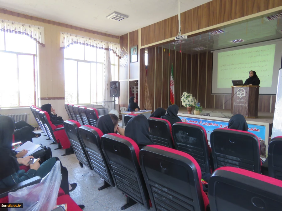 بازدید سرپرست پردیس بنت الهد ی صدر کردستان از جلسات دفاع پروژه کارنمای معلمی 2