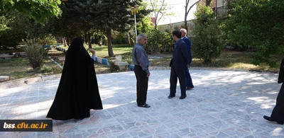 در بازدید دکتر معروفی انجام شد:

انجام مراحل موزاییک فرش محوطه فضای سبز پردیس بنت الهدی صدر سنندج