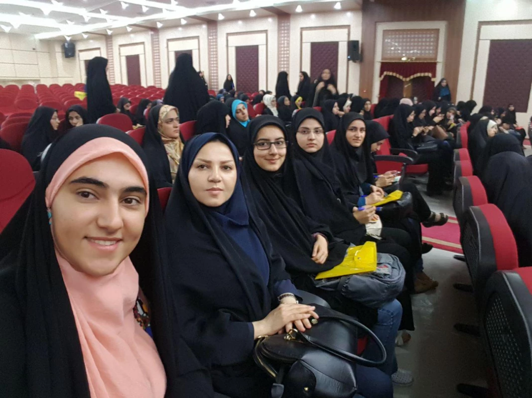 شرکت  دانشجو معلمان در اردوی  فرهنگی- زیارتی  حیات طیبه 4 مشهد مقدس 2