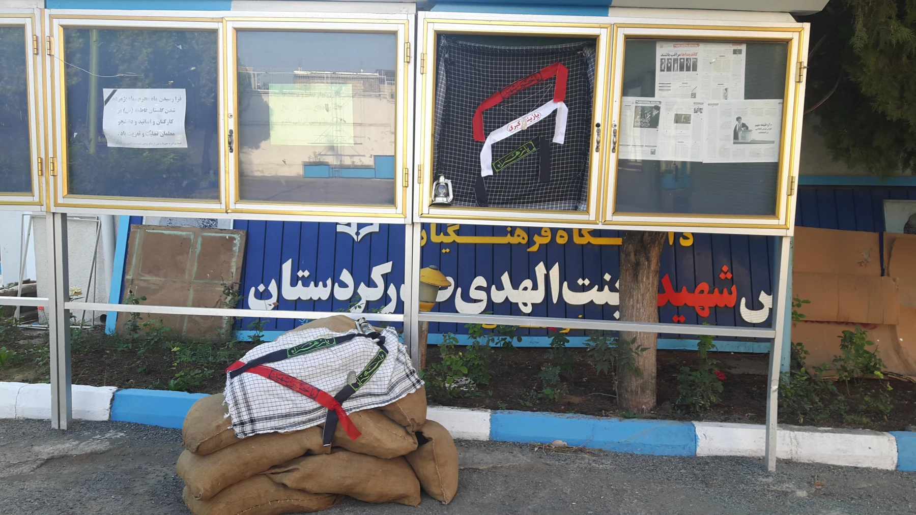 آماده سازی و فضاسازی پردیس   به مناسبت  ماه محرم، هفته دفاع مقدس و آغاز سال تححصیلی جدید 10