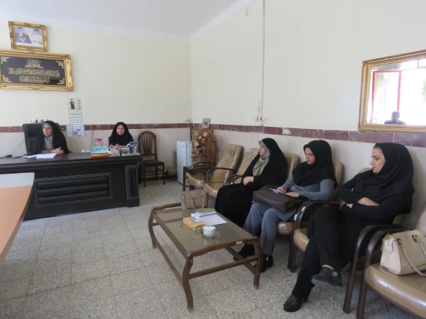 جلسه هماهنگی و برنامه ریزی  اساتید برای سال تحصیلی 97-1396 4