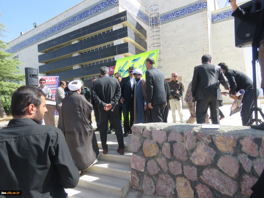 تجمع دانشجو معلمان در کنار دانشجویان سایر دانشگاهها در اعتراض  به  سخنان ترامپ در دانشگاه کردستان 12