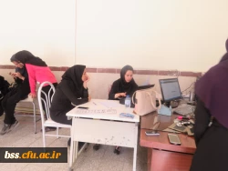 انجام معاینات لازم و تکمیل کارنامه سلامت دانشجویان توسط پزشک پردیس 3