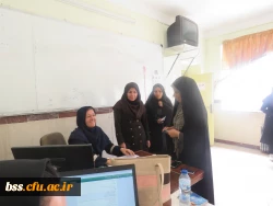 انجام معاینات لازم و تکمیل کارنامه سلامت دانشجویان توسط پزشک پردیس 4