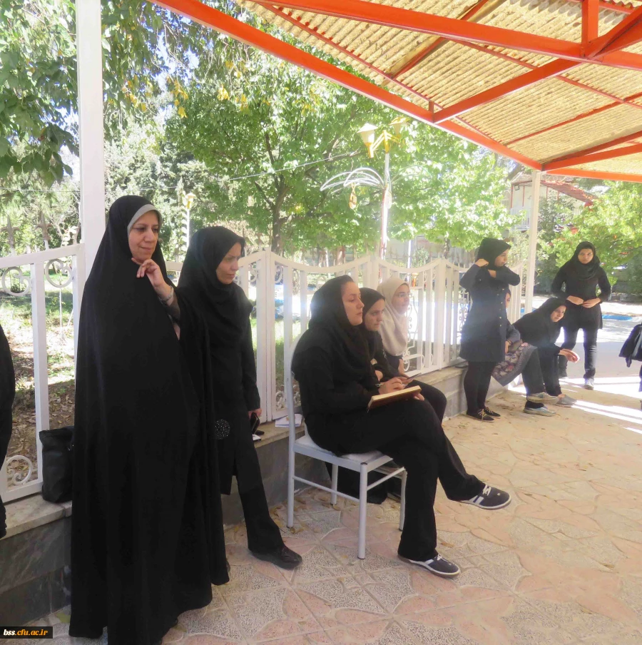 به مناسبت هفته تربیت بدنی برگزار شد:
مسابقه طنابزنی و دارت  و اعلام نتایج 4