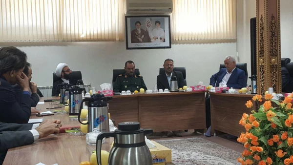 در دیدار روسای دانشگاه های استان کردستان با فرمانده سپاه بیت المقدس کردستان مطرح شد:

ما دانشگاهیان همه پاسدار هستیم 2