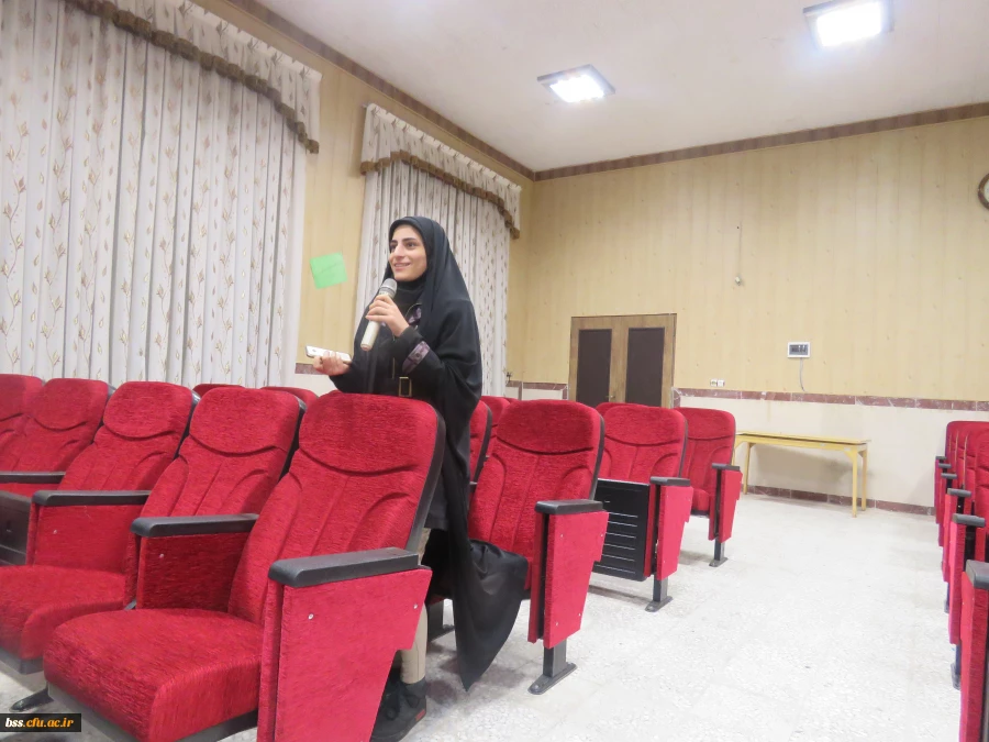 به مناسبت هفته بهداشت سلامت روان برگزار شد
نشست علمی بامحوریت نگاه دانشجویان به بهداشت روان 8