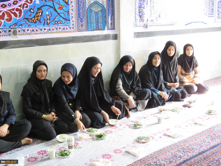 هیأت فاطمیه برگزار کرد
سفره نذری به مناسبت اربعین حسینی 5