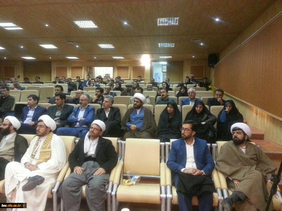 شرکت مسوولان واساتید دانشگاه فرهنگیان در نشست هم اندیشی اساتید دانشگاه کردستان به مناسبت هفته وحدت باسخنرانی حاج آقا شاهرودی  وماموستا قادری 2