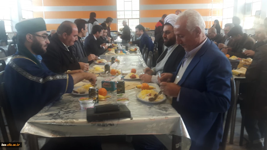 ' گردهمایی بمناسبت هفته وحدت