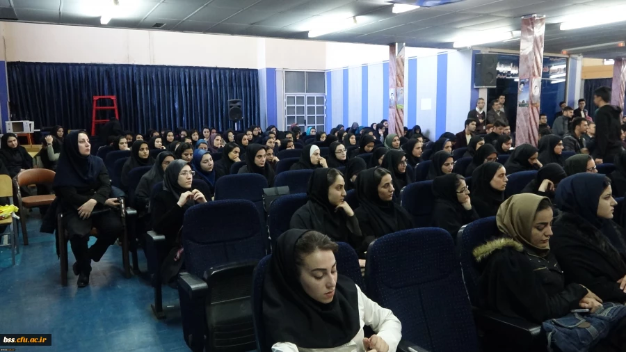 با سخنرانی پرفسور زهرا گویا:

دانشگاه فرهنگیان کردستان میزبان برجسته ترین چهره آموزش ریاضی ایران 3