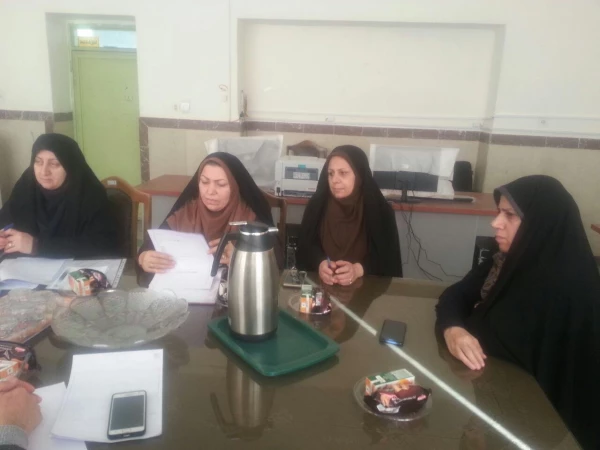 جلسه کمیته امتحانات پردیس  بنت الهدی صدر 2