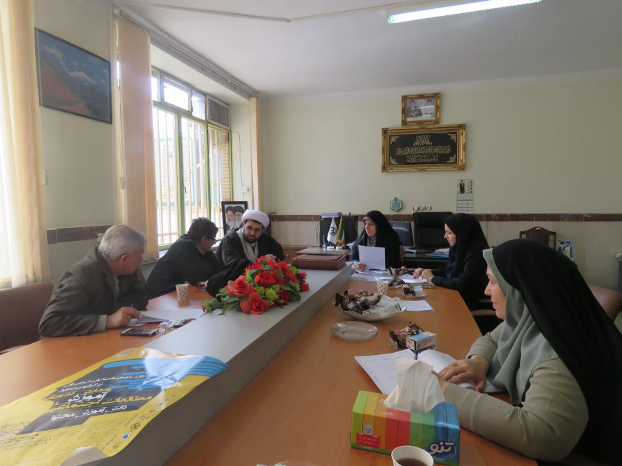 برگزاری سومین جلسه شورای پردیس بنت الهدی صدر کردستان 2