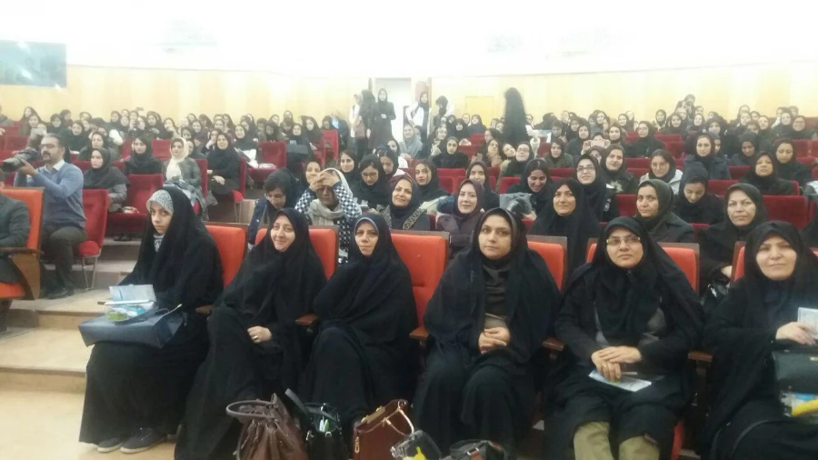 برگزاری برنامه مشترک دانشگاهیان استان کردستان به مناسبت گرامی داشت سالگردپیروزی انقلاب اسلامی درمحل سالن مولوی دانشگاه کردستان 2