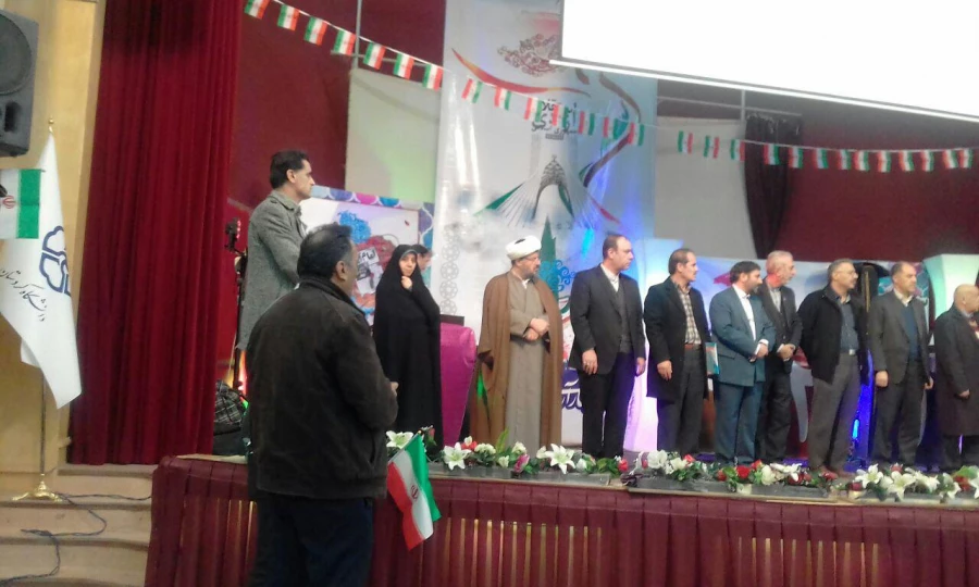 برگزاری برنامه مشترک دانشگاهیان استان کردستان به مناسبت گرامی داشت سالگردپیروزی انقلاب اسلامی درمحل سالن مولوی دانشگاه کردستان 3