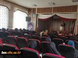 در پردیس بنت الهدی صدر سنندج برگزار شد: دوره آموزشی نماز ویژه دانشجویان ورودی 93