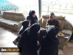 دیدار دانشجو معلمان پردیس بنت الهدی صدر سنندج  با مادران سرای سالمندان  2