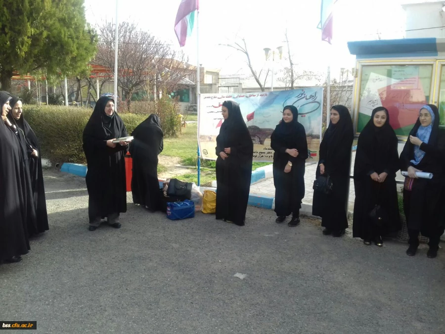 اعزام کاروان دانشجویی

امروز با بدرقه مسئولین پردیس ، کاروان دانشجویی عازم مناطق جنوب کشور شد. 2