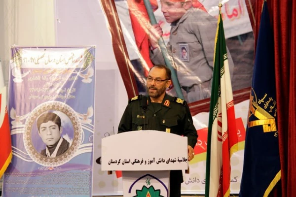 شرکت کارکنان و دانشجویان پردیس بنت الهدی صدر در 

اجلاس شهدای دانش آموز و فرهنگی استان کردستان 3