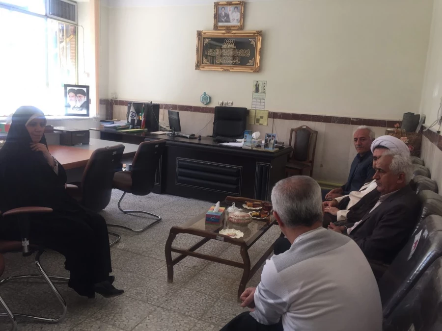 قدردانی از معاونت محترم امور دانشجویی سابق پردیس بنت الهدی صدر سنندج  2