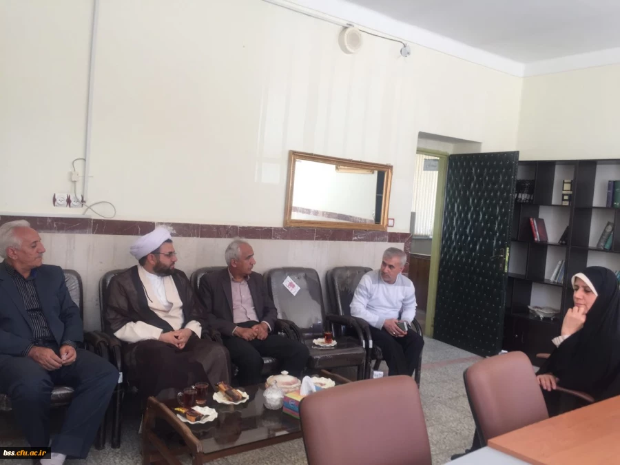 قدردانی از معاونت محترم امور دانشجویی سابق پردیس بنت الهدی صدر سنندج  4